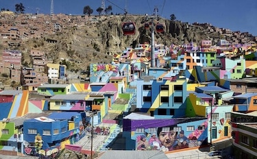 Se inspiran en las favelas para pintar un barrio aymara en Bolivia