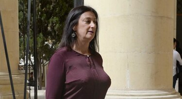 Hijo de la periodista asesinada en Malta acusa a las autoridades