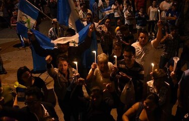 Guatemala: Presidente descarta dimitir tras crisis política