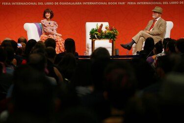 Irene Vallejo y Alberto Manguel hablan sobre los ‘peligros’ de la lectura