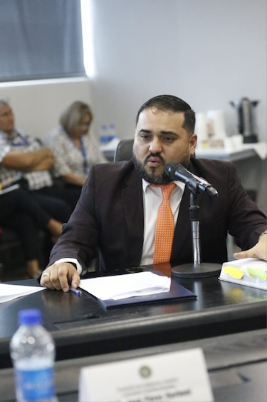 Muere en su cuna la propuesta del diputado Jamis Acosta que pretendía censurar la libertad de expresión