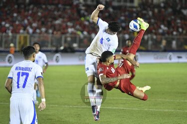 Imágenes del triunfo de Panamá ante El Salvador en las eliminatorias mundialistas