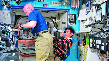 Larga estadía en el espacio altera la visión