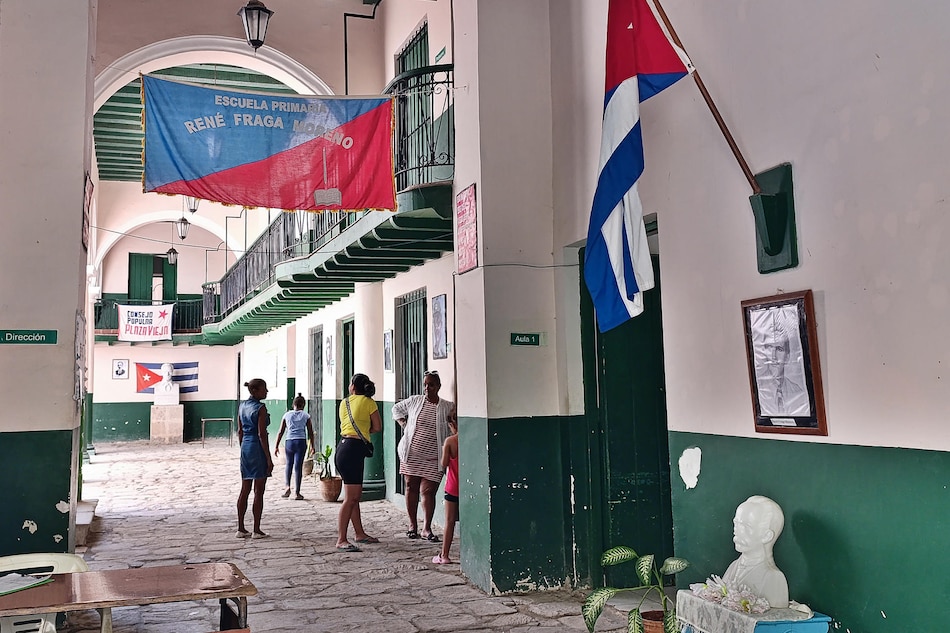 Faltan profesores y uniformes: la crisis lastra el inicio del curso escolar en Cuba