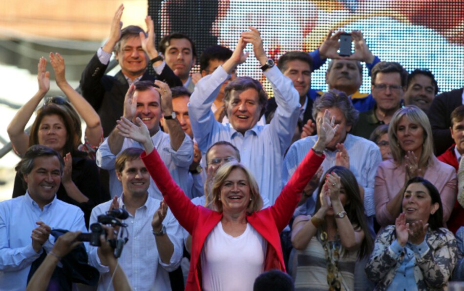 Padre de Matthei critica a la derecha por escaso apoyo a su hija