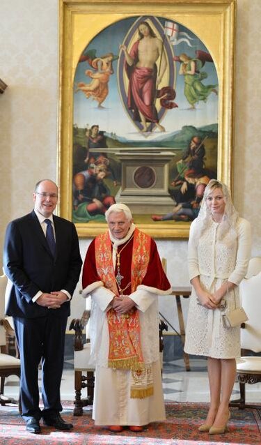 El Papa recibe en audiencia a los príncipes Alberto II y Charlène de Mónaco