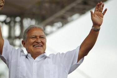 Presidente electo de El Salvador visita Venezuela
