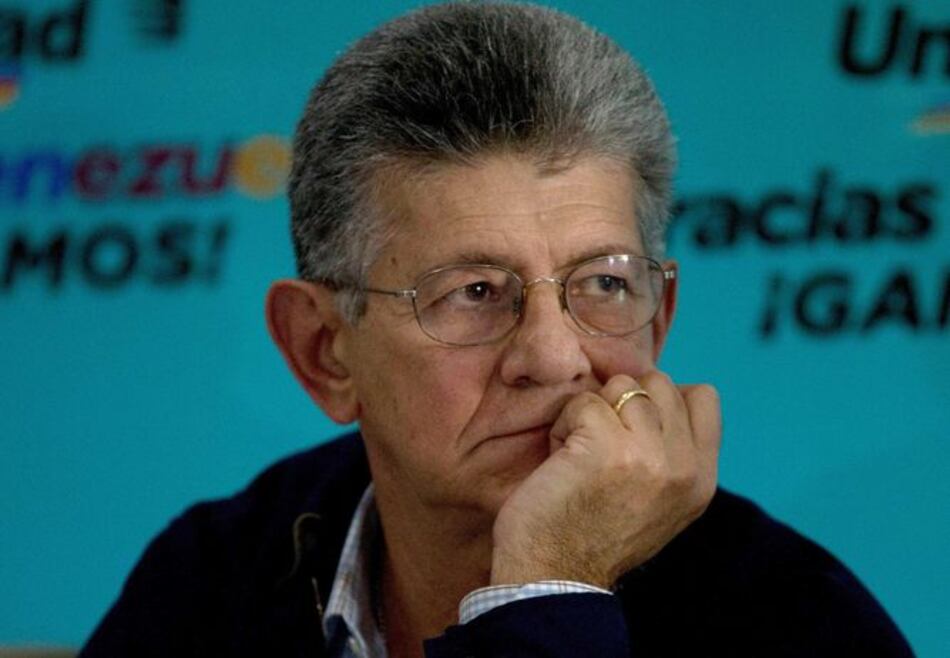 Opositor venezolano pide no olvidar que ministro de Energía amenazó con despidos