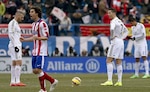 El Atlético golea al Madrid y se acerca a cuatro puntos