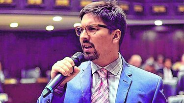 Diputado opositor venezolano se refugia en embajada chilena