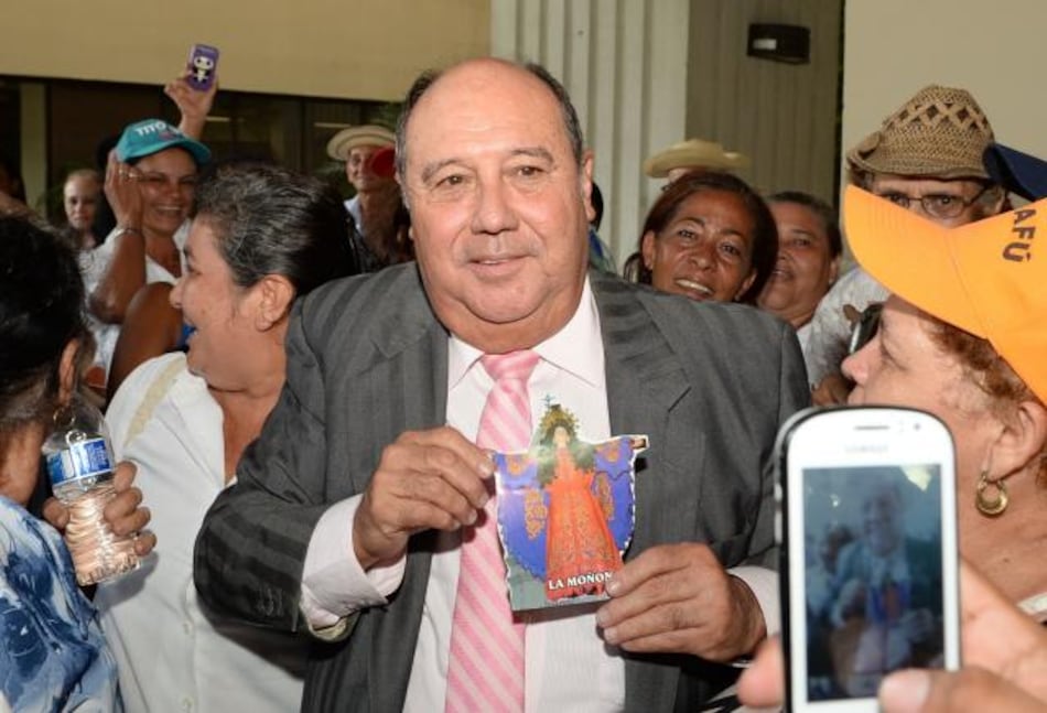 Carlos 'Tito' Afú pide investigar a los 71 diputados de la pasada administración