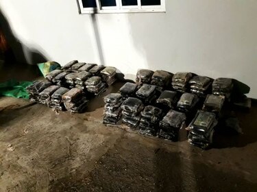 Policía se incauta 196 paquetes de marihuana en Herrera