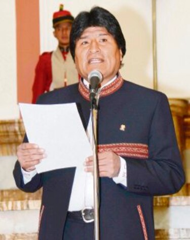 Bolivia mantiene demanda a Chile