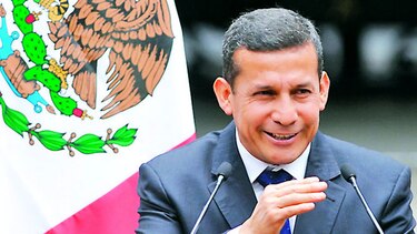 Presidente de Perú es vinculado en escándalo de corrupción en Brasil