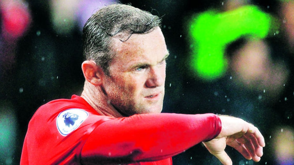 Rooney se convierte en goleador histórico