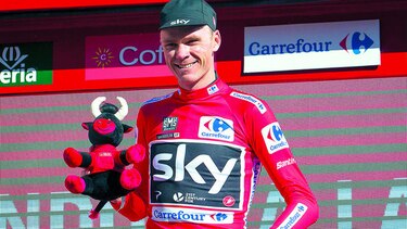 Nibali gana etapa y Froome es el líder
