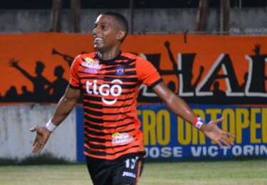 Nicolás Muñoz marca un doblete y el Águila está en la final