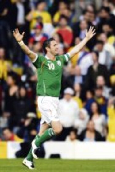 Robbie Keane anotó gol en triunfo de Irlanda