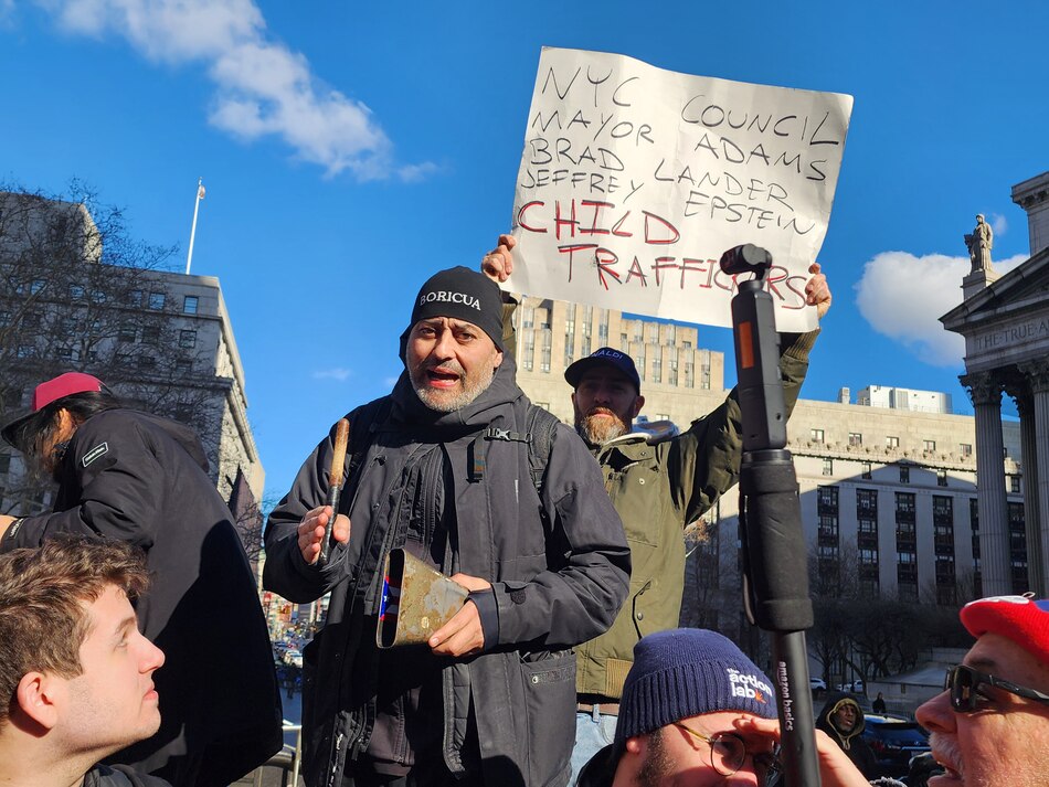 Familias migrantes con niños deberán dejar mañana su albergue en Nueva York
