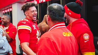 Chiefs ganan y dan otro paso para quedar como líderes en la AFC
