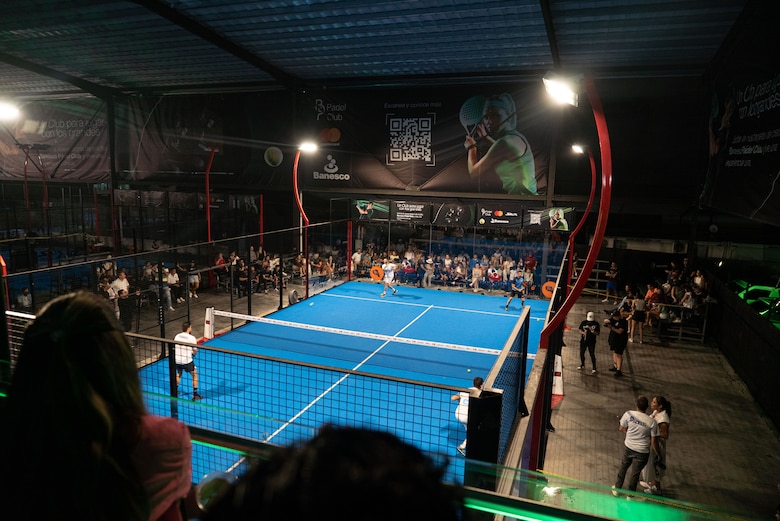 El pádel panameño estrena su tarjeta de crédito