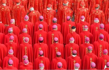 El cónclave comenzará el 7 de mayo y se empezará a votar esa misma tarde