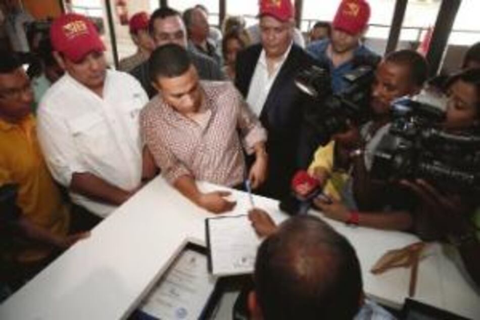 Félix Moulanier reta a Somoza; Molirena insiste en que no le ofreció nada