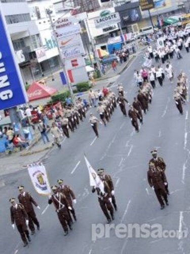 Meduca: Colegios justificaron falta de seguridad para no desfilar