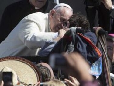 Papa llama a clase política en México a dar justicia, seguridad y paz a la población