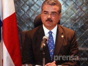 Diputados dicen que la acumulación de basura es un 'tema de Estado'