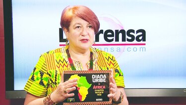 Uribe cuenta la historia invisible de África y América