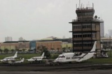 Pasajeros de Aeroperlas se quedan en tierra por cambios en vuelos