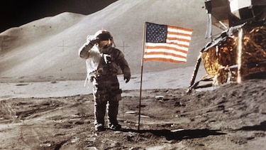 Trump quiere el regreso de astronautas estadounidenses a la Luna para 2024 y no para el 2028