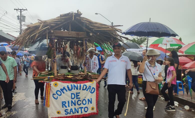 Así se celebró el desfile de carretas en Guararé, por el festival de la Mejorana