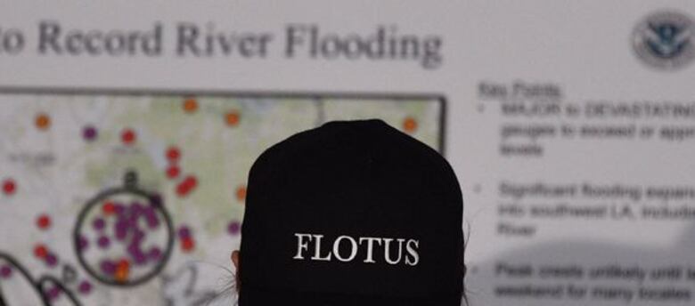 Melania Trump impacta con su ‘look’ para visitar las áreas inundadas por Harvey