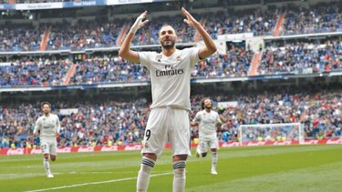 Benzema marca un triplete y es el segundo artillero