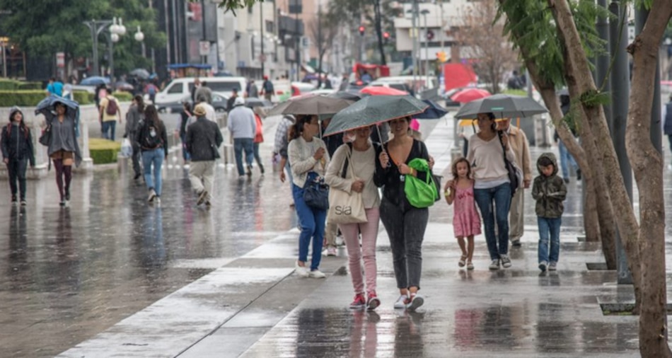 Tormenta tropical Ramón avanza frente a la costa de México