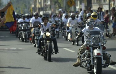 Motociclistas rinden homenaje a militares heridos