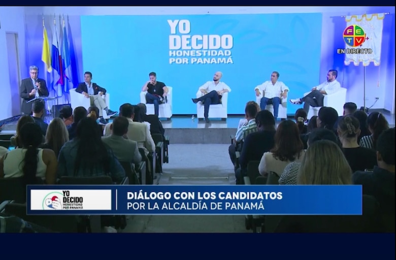 Un foro de candidatos a la alcaldía de Panamá sin insultos, gritos ni memes. Y una que otra propuesta