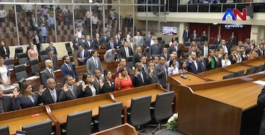 El reparto de las comisiones ocupa el tiempo de los diputados
