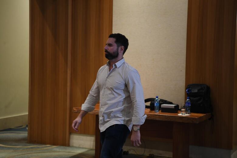 Mulino se reúne con la bancada de Realizando Metas; anunció que también conversará con los independientes