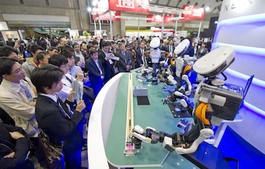 Novedades en la exposición internacional de robots