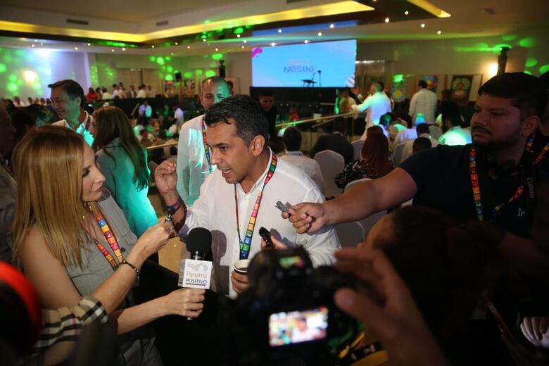 Cinco candidatos presidenciales viajan a Colón, como parte de un plan para transformar la provincia