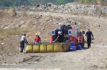 Los bomberos declaran 100% extinguido el incendio en cerro Patacón