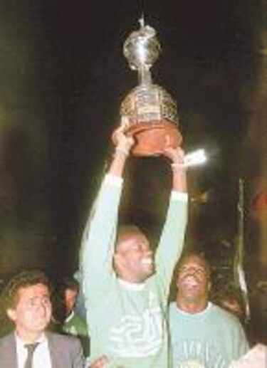 Asesinan al jugador colombiano Albeiro 'Palomo' Usuriaga