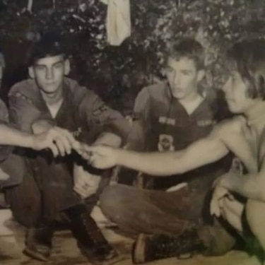 La historia del hombre que entrenó a los primeros astronautas que llegaron a la luna