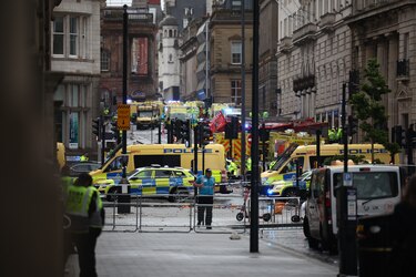 Un hombre arrestado al chocar con varios peatones cerca del desfile de liga del Liverpool
