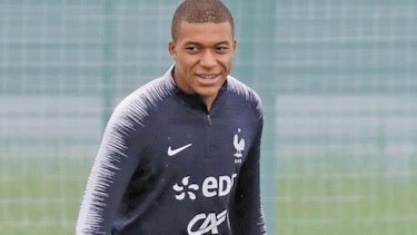 Mbappé deberá esperar para ver a Pelé, quien 'no está en situación de viajar'