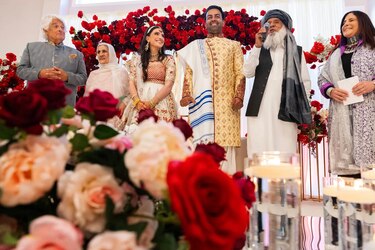 Sammi y Safi, la historia de amor entre un musulmán y una judía que se gestó mientras rescataban personas de las manos del Talibán