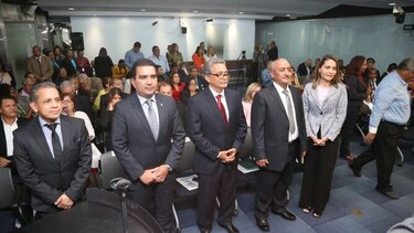 Pleno de la Asamblea Nacional ratifica otro grupo de directores de entidades